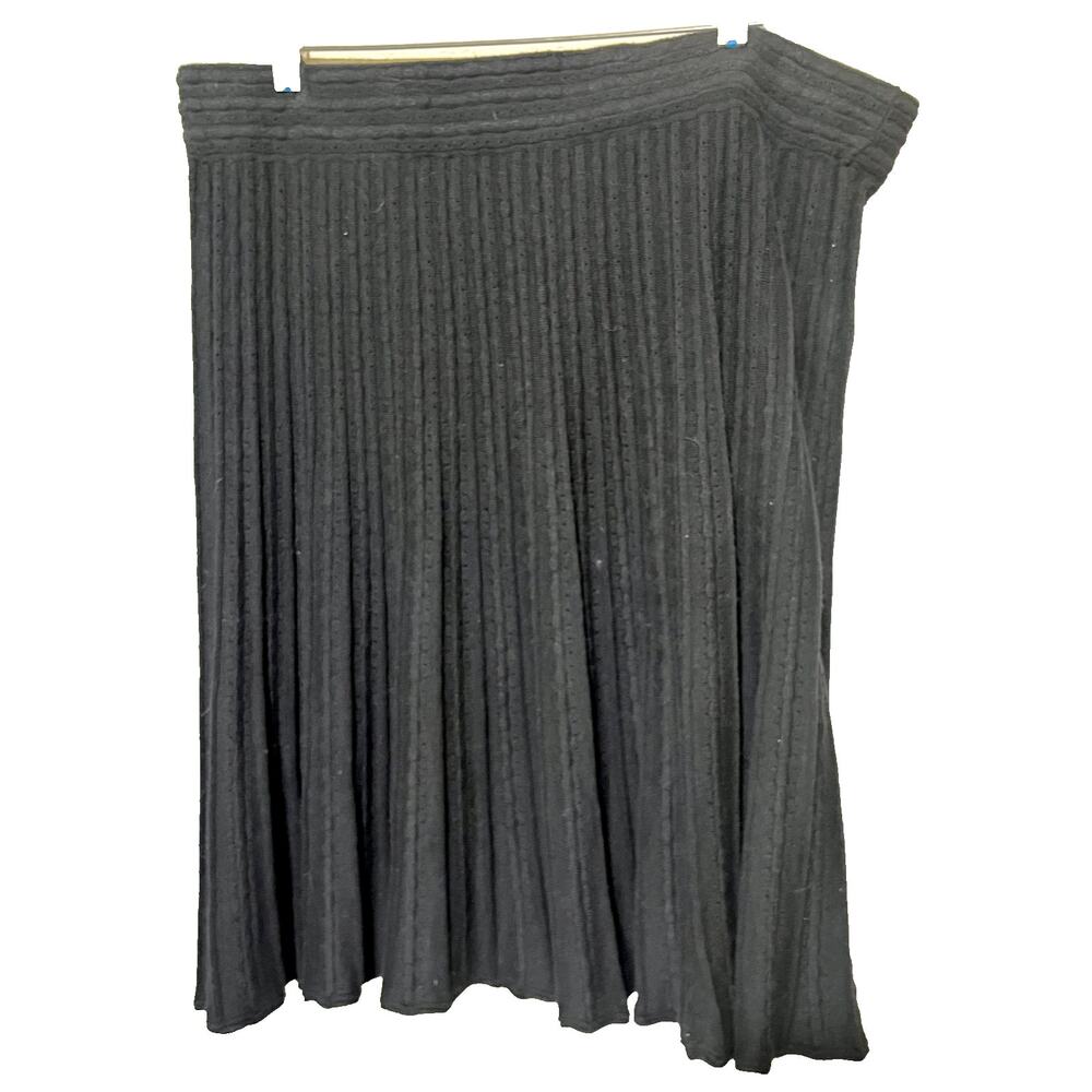 Ellen Tracy Women's Black Pleated Skirt- Size XL accordion ribbed sweaterโ knit